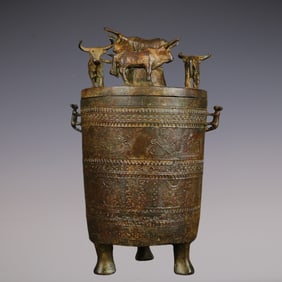An Exquisite Bronze With Inscription Tripod Jar