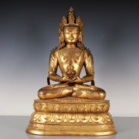 A Exquisite Gilt Bronze Statue of Amitayus Buddha statue