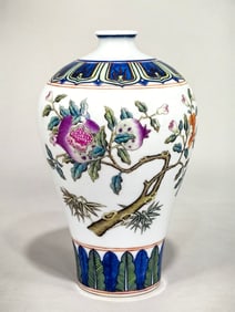 An Exquisite Famille-Rose Flower and Fruit Pattern Vase