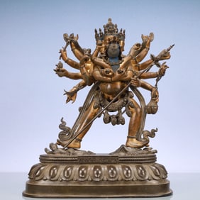 An Exquisite Gilt Bronze Statue of Chakrasamvara