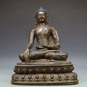 A Exquisite Coppery Statue of Sakyamuni