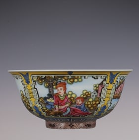 An Exquisite Enamel Character and Story Pattern Bowl