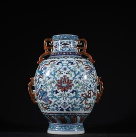 An Exquisite Doucai Painted Gold Lotus Pattern Eight Treasures Pattern Vase