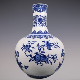 An Exquisite Blue and White Lotus Pattern Flower and Fruit Pattern Seawater Pattern Vase