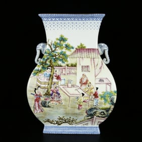 A Rare Enamel Painted Gold Character and Story Pattern Elephant-Ears Vase