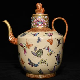 An Exquisite Yellow Ground Enamel Gilt Butterfly Pattern Ewer