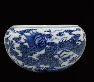 An Exquisite Enamel Gold Ground Character and Story Pattern Double-Ears Vase