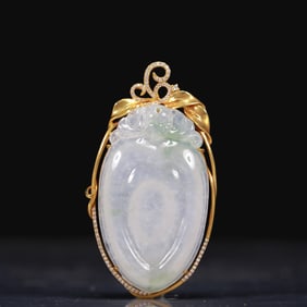 18K Gold Natural Jadeite Bat and Peach Pattern Pendant