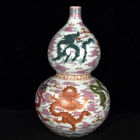 A Rare Enamel Painted Gold Auspicious Cloud and Dragon Pattern Gourd-Shaped Vase