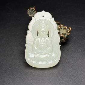 An Exquisite White Jade Avalokitesvara Pattern Pendant