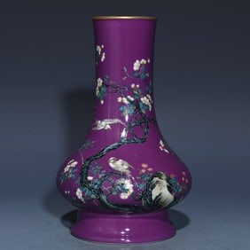 An Exquisite Purple Glazed Famille-Rose Painted Gold Flower and Bird Pattern Vase