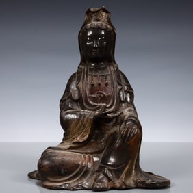 A Solemn Gilt Bronze Statue of Avalokitesvara