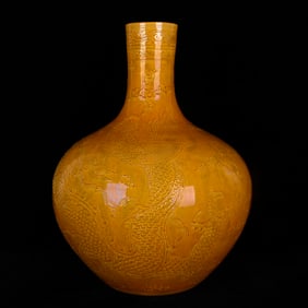 A Huge Yellow Glazed Seawater,Auspicious Cloud and Dragon Pattern Vase