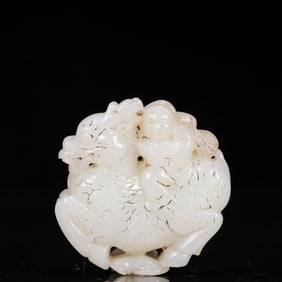 An Exquisite White Jade Kylin Pendant