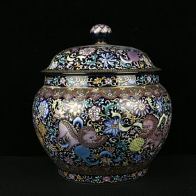 A Rare Black Glazed Enamel Painted Gold Flower and Lion Pattern Cover Jar