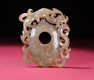 An Exquisite White Jade Chi-Dragon Pattern Pendant