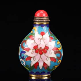An Exquisite Painted Enamel Flower Pattern Snuff Bottle