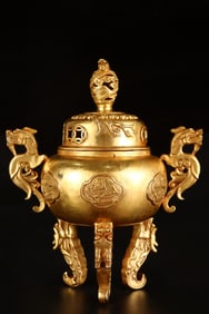 An Exquisite Gilt Bronze Flower Pattern Dragon-Ears and Tripod Censer