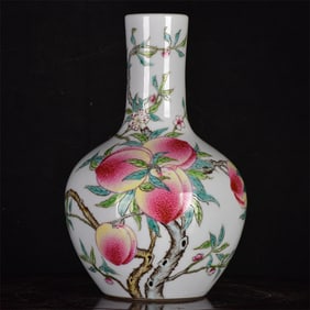 An Exquisite Famille-Rose Bats and Peach Pattern Vase