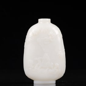 An Exquisite White Jade Figure Pattern Snuff Bottle