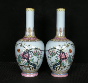 A Pair of Exquisite Enamel Painted Gold Flower Pattern Vase,With Poem