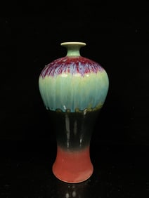 An Exquisite Flambe Glazed Vase