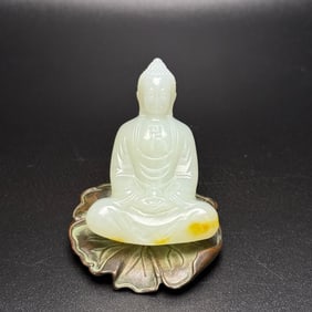 An Exquisite White Jade Sakyamuni Hand Piece