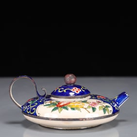 An Exquisite Painted Enamel Flower and Peach Pattern Ewer