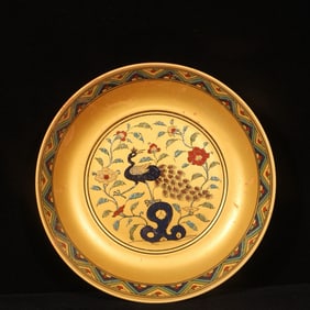 An Exquisite Gold Color Wucai Flower and Bird Pattern Plate