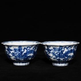 A Pair of Exquisite Blue and White Auspicious Cloud and Dragon Pattern Cups