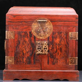 An Exquisite Huanghuali wood Jewelry Box