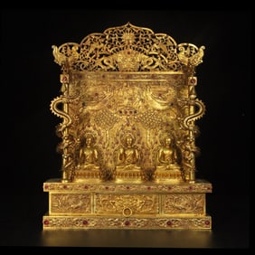 A Set of Fine Gilt Bronze Statue of Sakyamuni Ornaments, Inlaid Gems