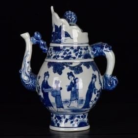 An Exquisite Blue and White Woman Pattern Ewer