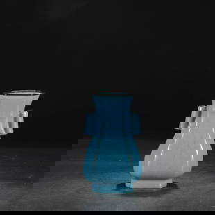 An Exquisite Ru yao Sky Blue Glazed Double-Ears Vase: An Exquisite Ru yao Sky Blue Glazed Double-Ears Vase,Song Dynasty, China,Size:8.7inx4.9in 汝窑天蓝釉双耳瓶,中国宋代