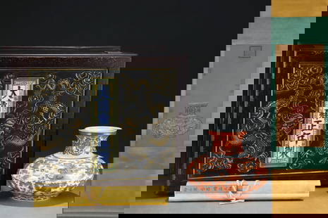 An Exquisite Iron-Red Auspicious Cloud and Dragon Pattern Vase,With Chinese Vertical Scroll Ink: An Exquisite Iron-Red Auspicious Cloud and Dragon Pattern Vase,With Chinese Vertical Scroll Ink Painting on Silk,Qing Dynasty, China,Yongzheng Six-character Mark,Size:(Without