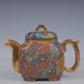 An Exquisite Purple Sands Flower and Bird Pattern Teapot