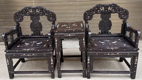 A Set of Fine Zitanwood Inlaid Shell Fish Pattern End Table and Armchais