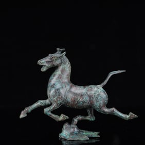 An Archaic Bronze Horse Ornament