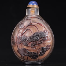 An Exquisite Glass Lotus Leaf Pattern Snuff Bottle