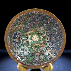 A Rare Tang Tri-Color Glazed Pottery Flower Pattern Bowl