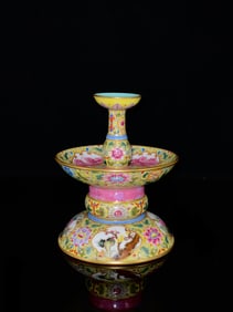An Exquisite Agate Red-Glazed Flower and Bird Pattern Candlestick