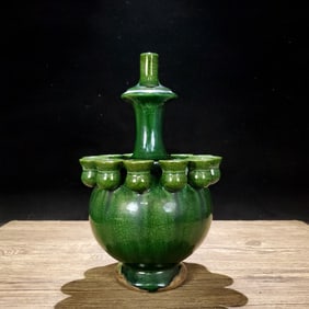 A Rare Tang Tri-Color Glazed Pottery Green Glazed Vase