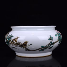An Exquisite Famille-Rose Flower and Bird Pattern Brush Washer,with Poem