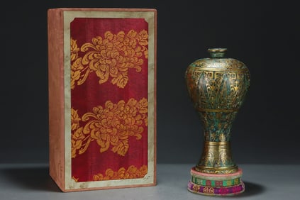 A Rare Bronze Inlaid Gold Beast-Face Pattern Vase,with Inscription