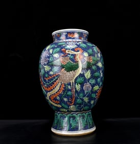 An Exquisite Wucai Phoenix Pattern Vase
