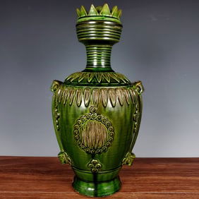A Rare Tang Tri-Color Glazed Pottery Green Glazed Flower Pattern Double-Ears Vase