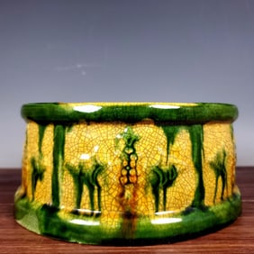 A Rare Liao Tri-Color Glazed Pottery Flower Pattern Jar