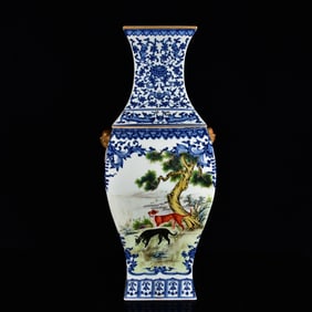 A Huge Enamel Animal Pattern Vase