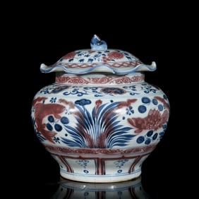 An Exquisite Blue and White Underglaze-Red Fish and Algae Pattern Cover Jar