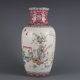 A Rare Famille-Rose Painted Gold Flower and Fruit Pattern Vase